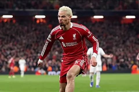 فانتازي كورة فور.. إيكيتيكي يقود فريق الكشافة قبل الجولة 30